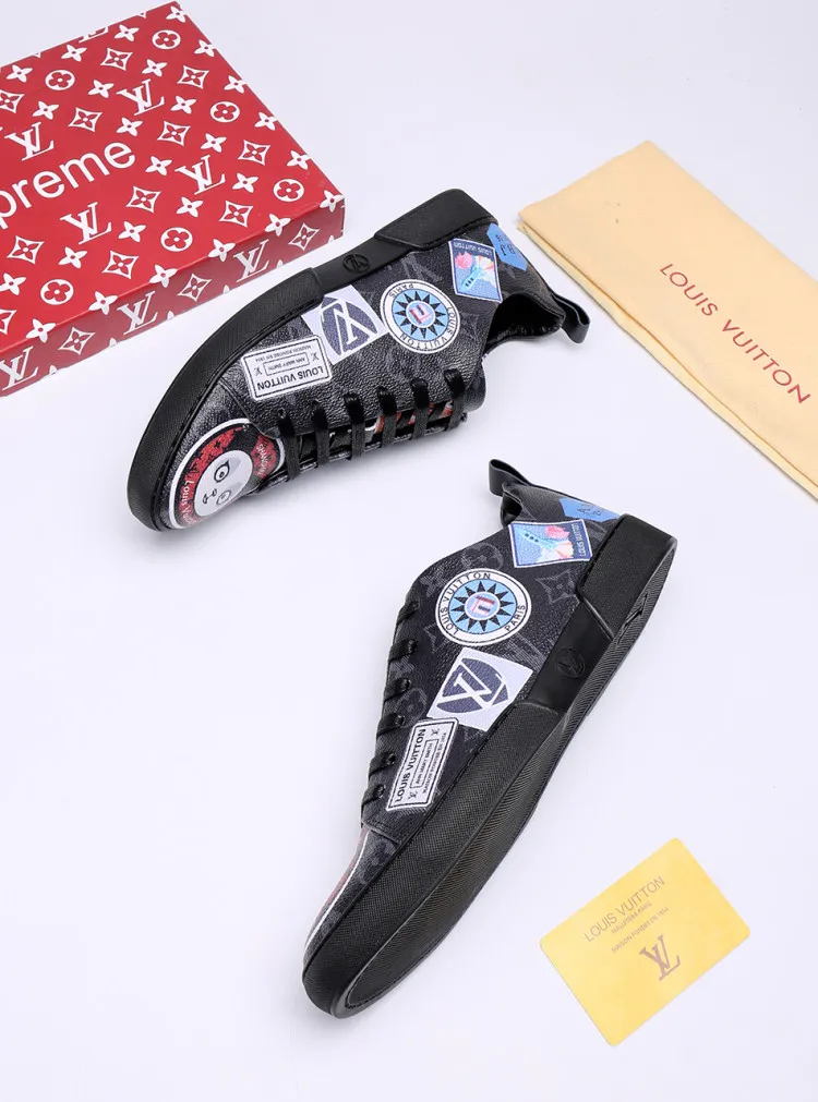 Factory price: 360💰【LV】Animal series limited edition low-top sports shoes for men, L classic print, new autumn and winter style, original replica, 1:1 Counter quality, the fabric is Italian 🇮🇹 imported cowhide ➕🇮🇹 pure sheepskin lining ➕ original outsole, 🔍🔍 high quality, you can go in and out of the counter at will, welcome to compare, the outsole line will never be unglued, all sellers are welcome to sell in the picture above, can be shipped in one piece, code number: 38-44 (45 codes can be customized)